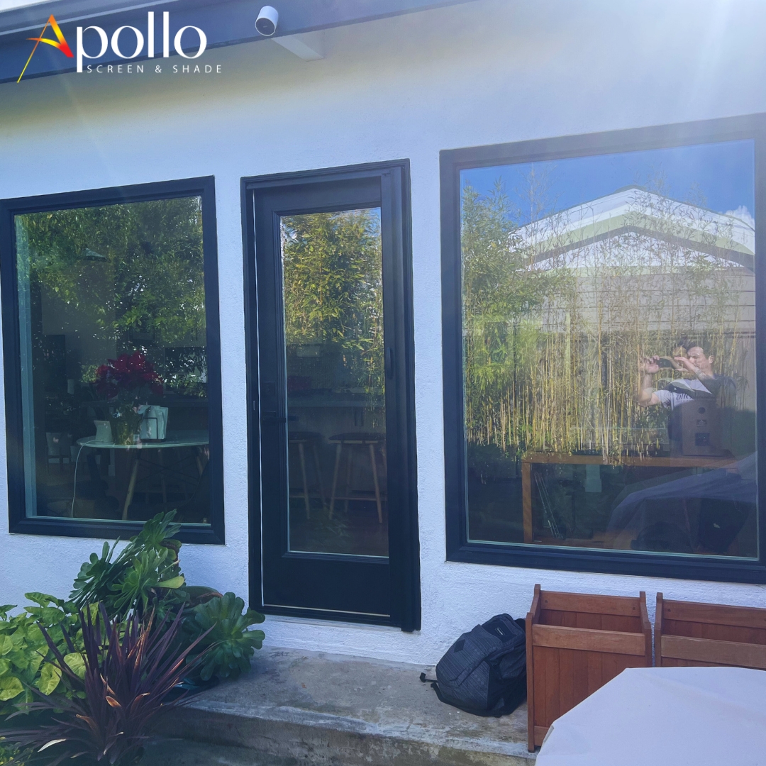 Black Apollo Single Retractable Door Screen Enjoy Fresh Breeze Every Moment.